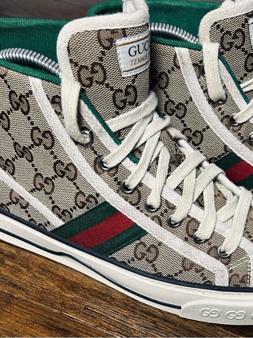 Gucci womens Beige GG Canvas High-Top Sneakers w/Green Interior size 7.5 run big - Picture 4 of 11